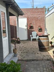 Rosas Cottage, garden and free parking