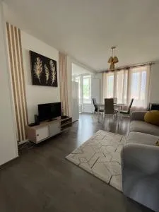 Le grand arc, proche centre ville - Grignon