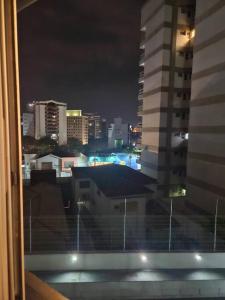 Quarto Cambuí l Apto compartilhado