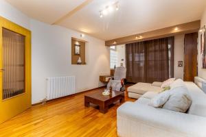 Holiday house with a swimming pool Pakostane, Biograd - 22480