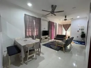 Amnee Homestay - Kuala Berang