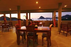 Komodo Lodge