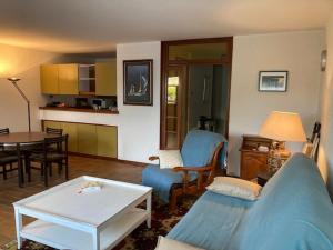 Appartement climatisé et lumineux au centre du Lavandou avec parking - FR-1-308-193