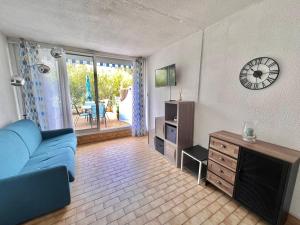 Studio 4 Personnes avec Piscine et Terrasse près de la Plage au Grau-du-Roi - FR-1-716-74