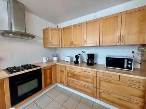 Appartements Appartement T5 lumineux avec jardin prive et terrasse, proche plage - 8 pers. - FR-1-478-282 : photos des chambres