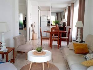 Appartements Appartement Amelie-les-Bains-Palalda, 2 pieces, 2 personnes - FR-1-703-178 : photos des chambres