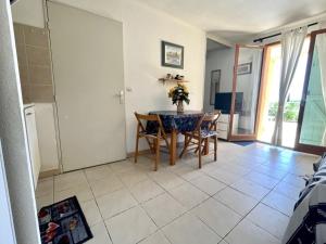 Charmant 2P avec jardin, piscine, parking et navettes gratuites - Cavalaire-sur-Mer - FR-1-226B-196