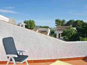 Casa clásica con piscina comunal, jardín y cerca de la playa en Moraira para 6 personas - HISP-216-212
