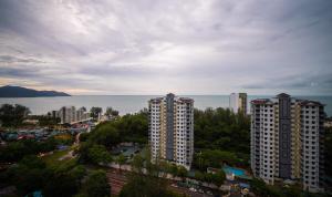 Batu Ferringhi Sea View Penthouse Resort Home