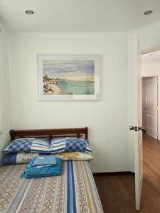 Minimalist inspired- A1 Courtyard Canyon Woods Tagaytay