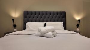 Athens City Themis 8