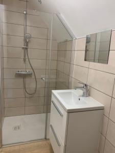 Appartements LE MARCEL appartement F1 de 24 m² : photos des chambres