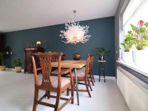 Holiday home with spacious enclosed garden