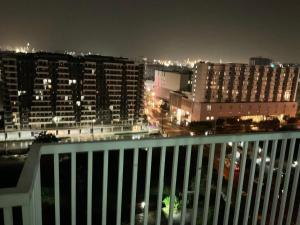 SEA 2-BR Unit with Free Parking near Mall of Asia