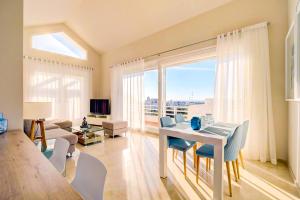 Luxury Penthouse Alcazaba Lagoon 521 EHHouse