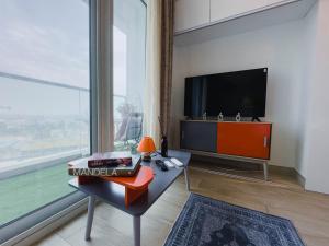 Naseem - Studio One Tower