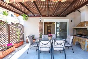 Stunning and spacious apt in Athens