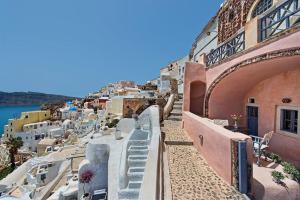Oia Breeze House