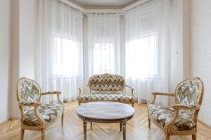 Standard Apartment by Hi5-Classic Home 253