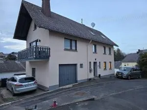 Nürburgring 2 Zimmer mit Küche und Bad - Sassen