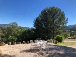 Le Cabanon de la Sainte Baume - Lascours