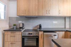 Sunny 2BR Apartment in Nea Smyrni by UPSTREET