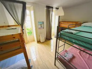 Historic Malaga Centro Rooms - Iznájar