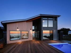 Private Villa with Pool and Sunset in Kochi