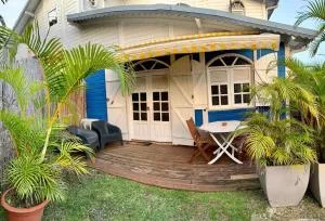 Bleu Karaïb - Morne la Valeur