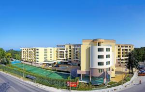 Studios in Sveta Elena complex with mineral pool