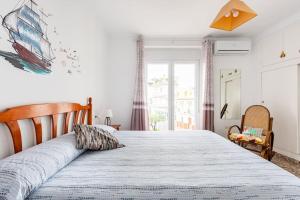 Apartamento completo con 3 amplios dormitorios y gran azotea privada