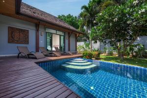 Villa Bulan with 3BR with Yoga house Nai Harn