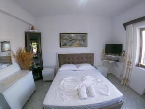 Oceanfront Outlook Rooms