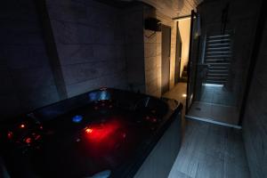 Elegant 1Bedroom Flat with Jacuzzi in a Prime Location
