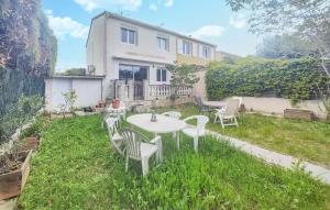 Maisons de vacances Cozy Home In Saint-gly-du-fesc With Wi-fi : photos des chambres
