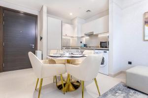 STAY BY LATINEM Luxury 1BR Holiday Home CV A1507 near Burj Khalifa