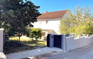 Awesome Home In Sveti Petar Na Moru