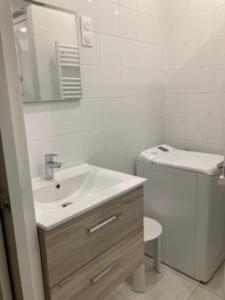 Colored Appt To Beaugrenelle