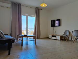 Finikas Spata Holiday Apartment