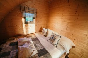 Modulog 2 At Tapnell Farm