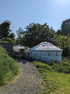 Love2Yurt - Kings Sutton