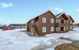 3 Bedroom Cozy Apartment In Gålå - 温斯特拉