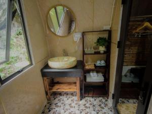 Bungalow Nhìn ra Vườn  (Garden view Bungalow )