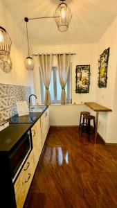 Del Regno Holiday House