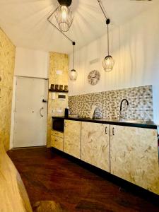 Del Regno Holiday House