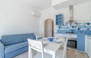 Nice Apartment In Framura With Kitchen