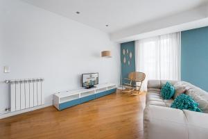 GuestReady - Blue shades with panoramic city views