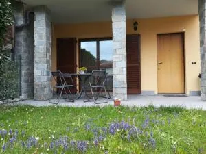 Appartamento con terrazza e giardino in Val d'Intelvi - 兰佐丁泰尔维