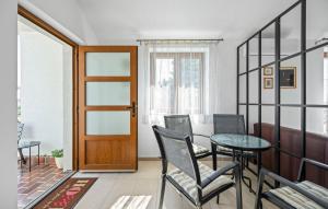 Awesome Apartment In Murter