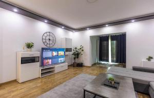 4 Bedroom Nice Home In Rovinj 